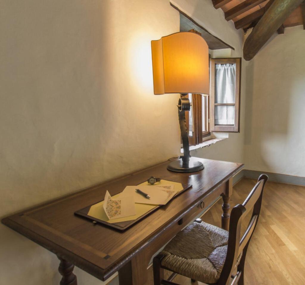 Agriturismo Podere La Casaccia 포피 외부 사진