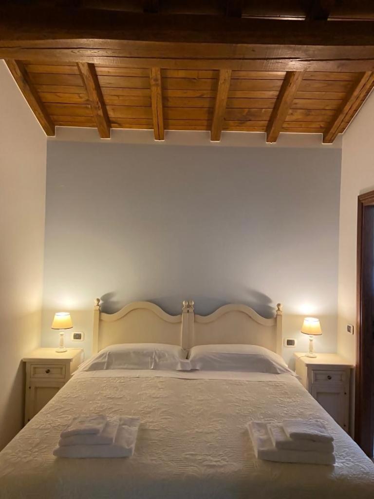 Agriturismo Podere La Casaccia 포피 외부 사진